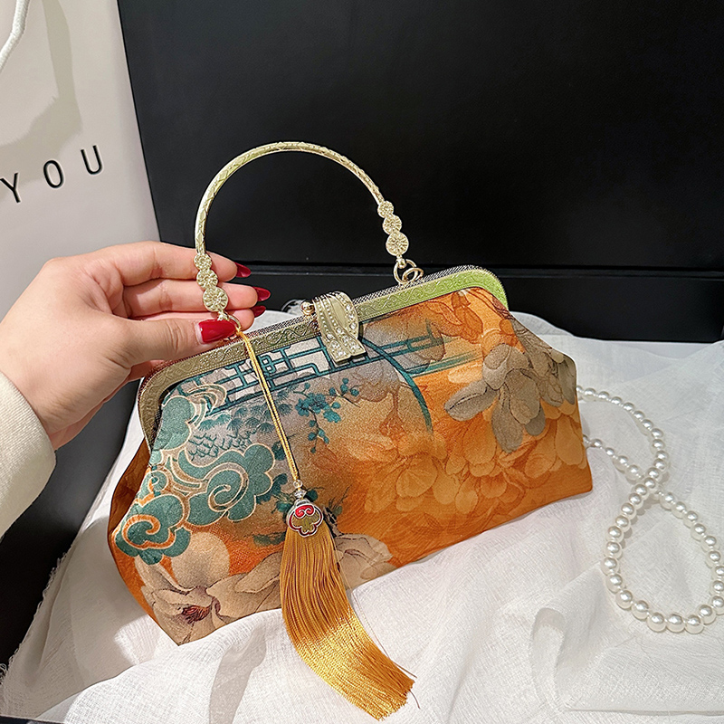 Stylish Embroidered Shoulder B - огляд і ціна Embroidery Ideas For Bags