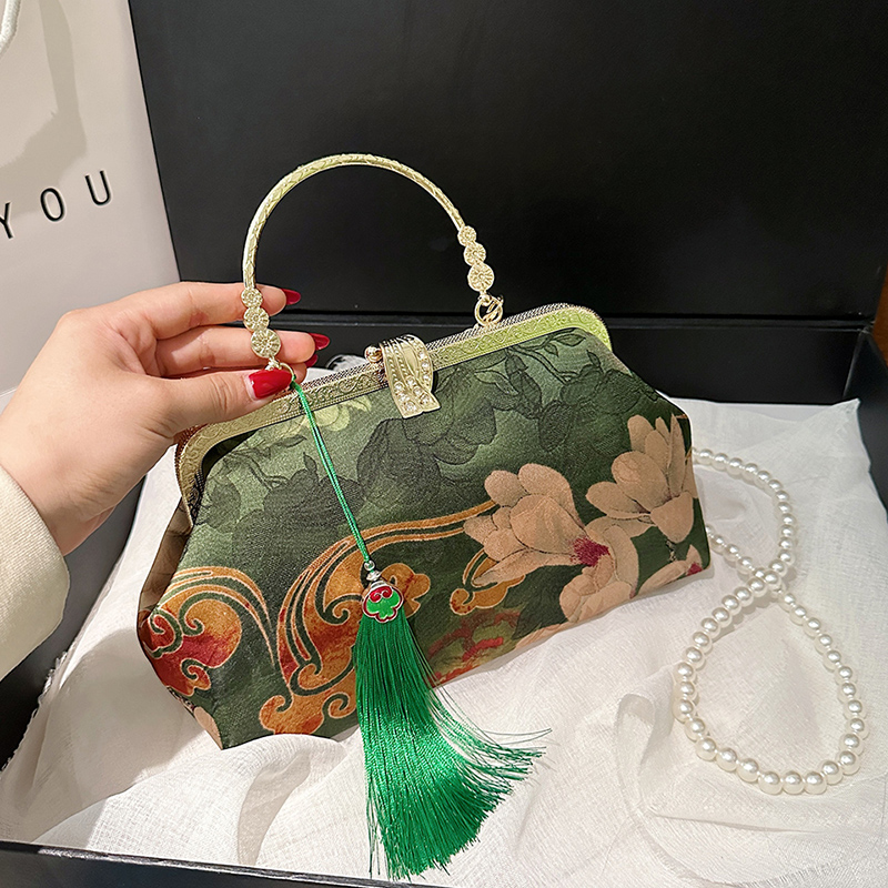 Stylish Embroidered Shoulder B - огляд і ціна Embroidery Ideas For Bags