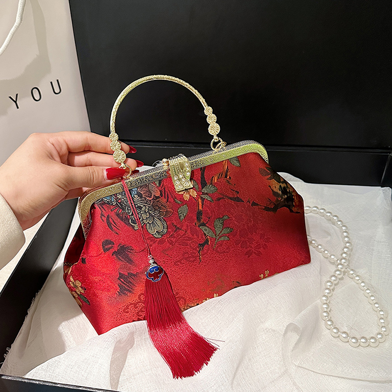 Stylish Embroidered Shoulder B - огляд і ціна Embroidery Ideas For Bags