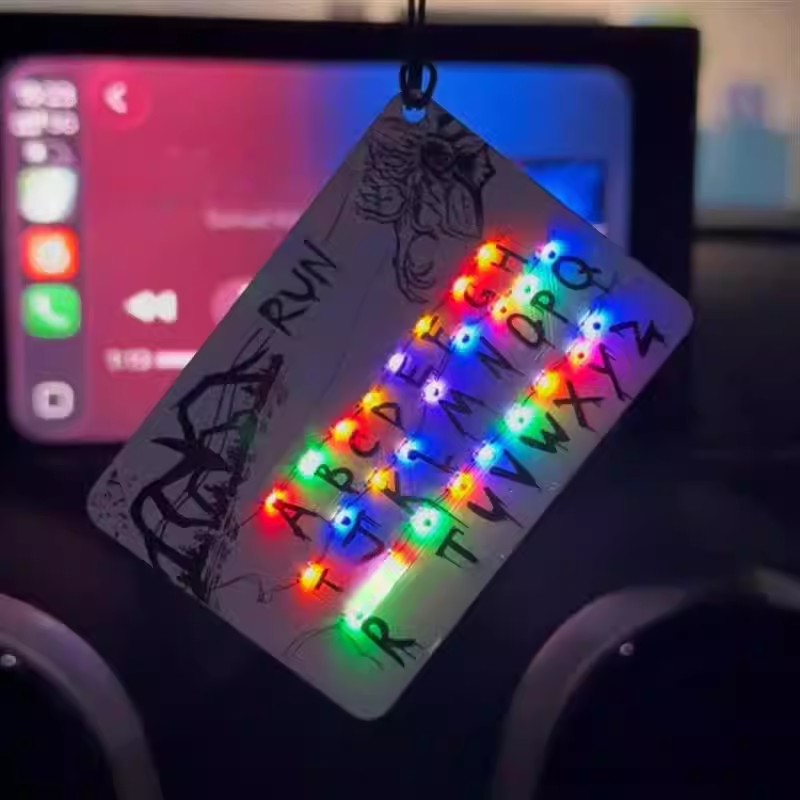 Anime Merchandise Card Light P - огляд і ціна Embroidery Charm
