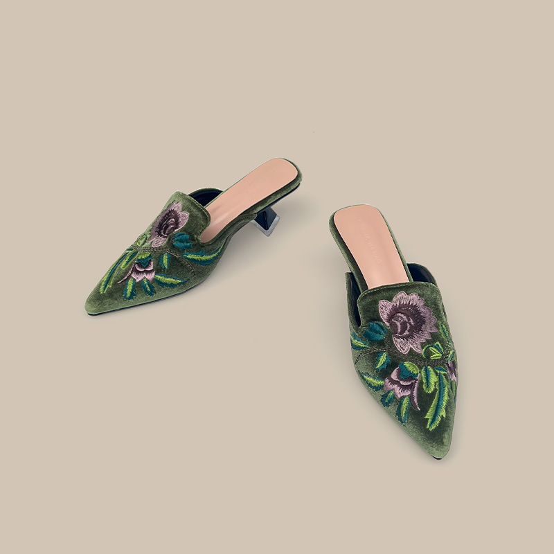Embroidery Velour Women Shoes  - огляд і ціна Embroidery Design Free
