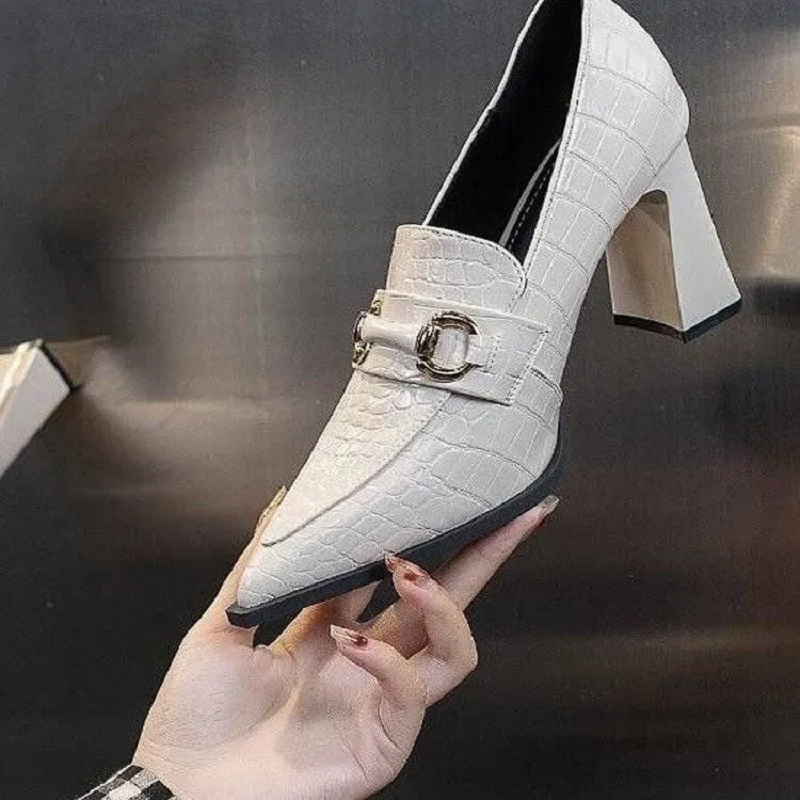 sapatos femininas women cute b - огляд і ціна Embroidery On Leather
