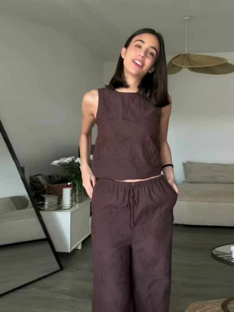 HH Women Solid Embroidery Pant - огляд і ціна Embroidery Vest