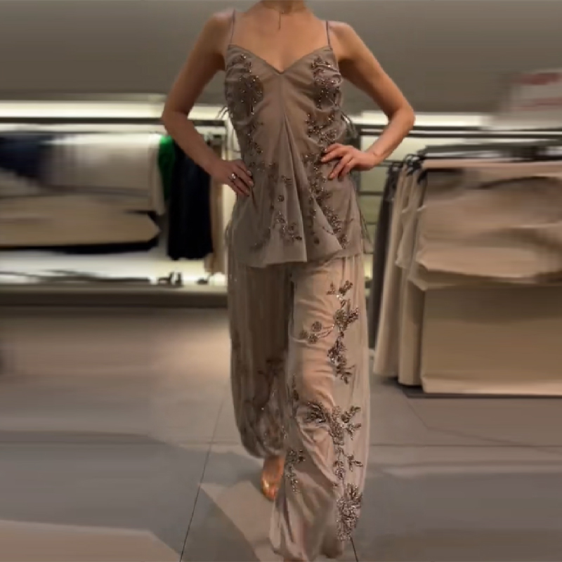 2026 New Women Grey Two-piece  - огляд і ціна Embroidery Vest