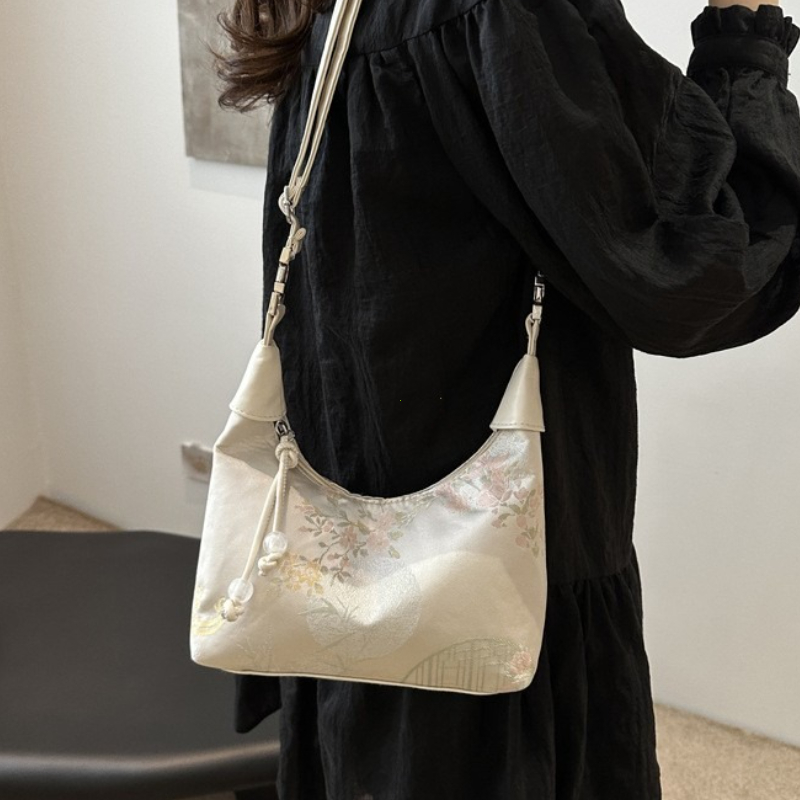 Sweet Embroidery Shoulder Bag  - огляд і ціна Embroidery Texture