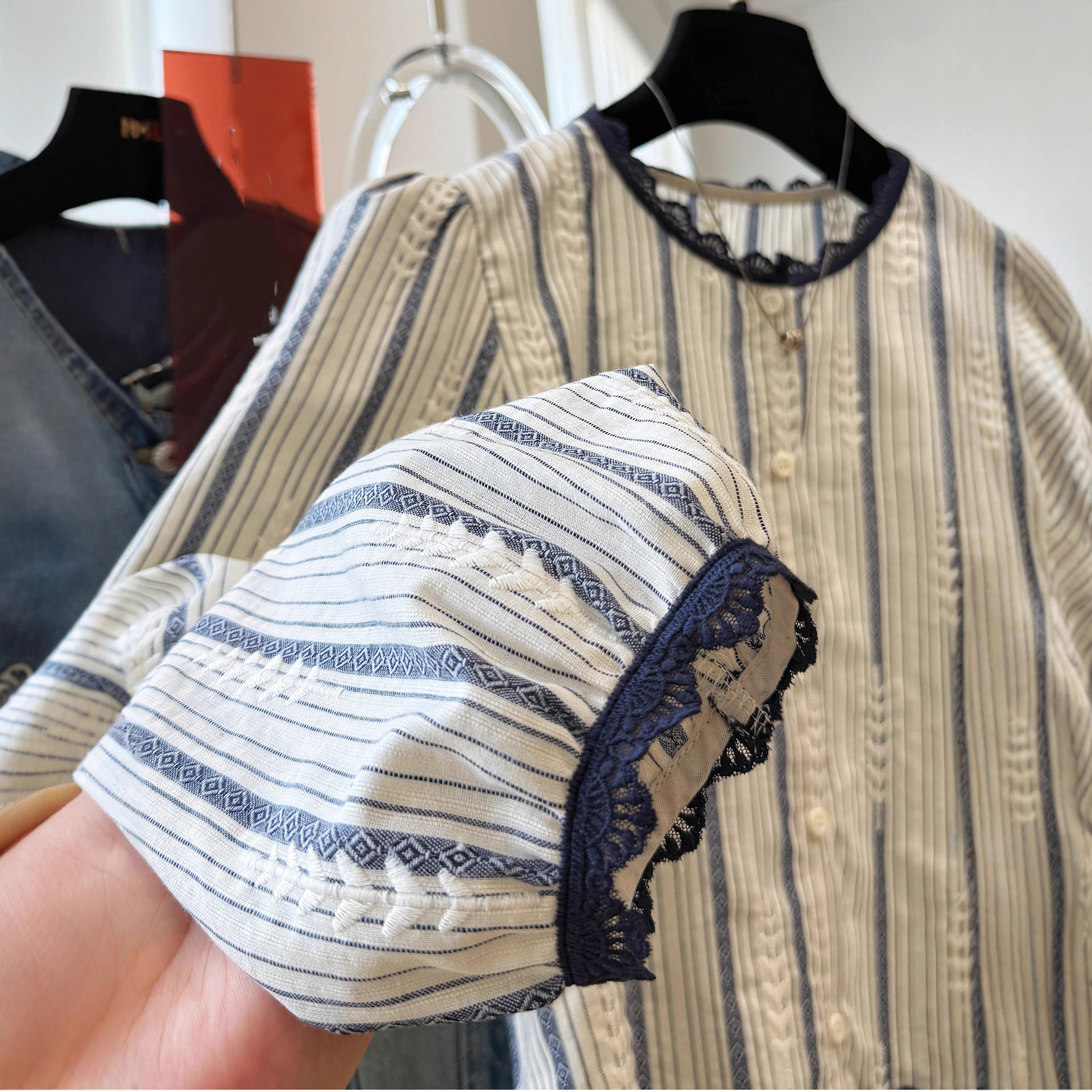 Women's Striped Lace Trim Blou - огляд і ціна Embroidery Blouse