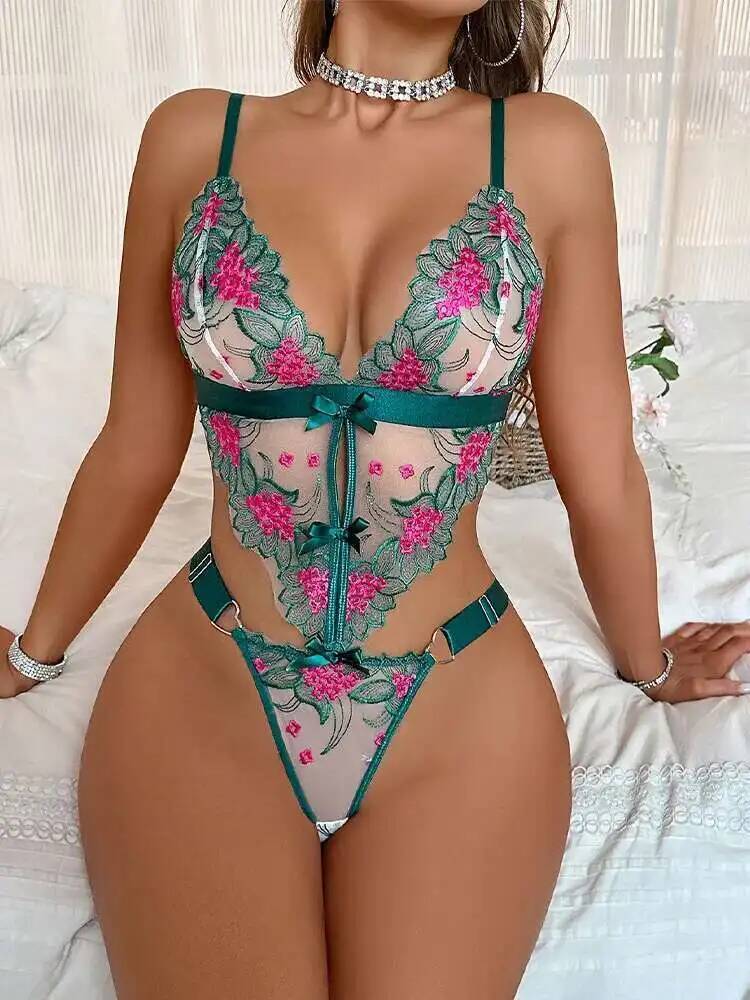 New Sexy Flower Embroidery Tra - огляд і ціна Embroidery Charm